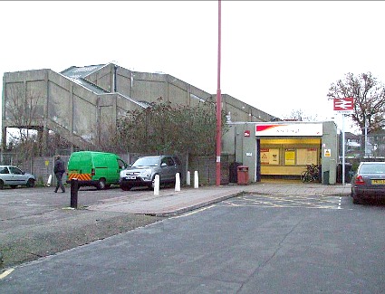 Stoneleigh Train Station, London